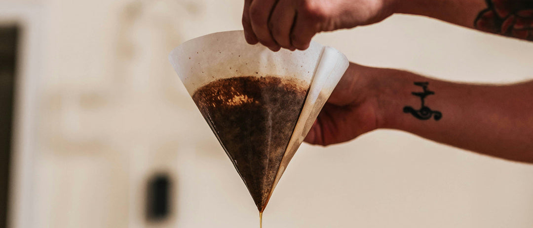 Bonded vs. Unbonded Coffee Filters: Why It Matters