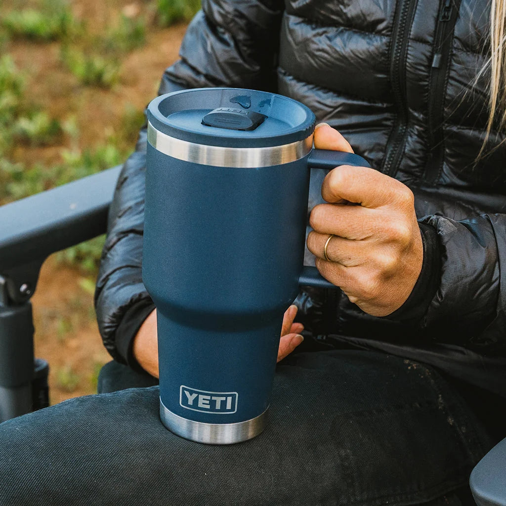 Gobelet de voyage YETI Rambler 591 ml (20 oz) 2.0, bleu marine