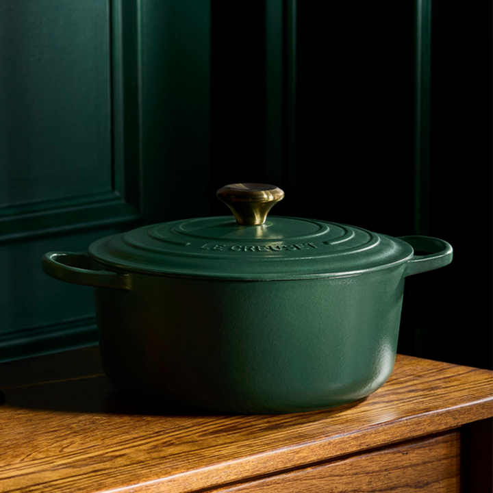 Le Creuset Signature Cast-Iron Round Dutch Oven 5.3L, Foret