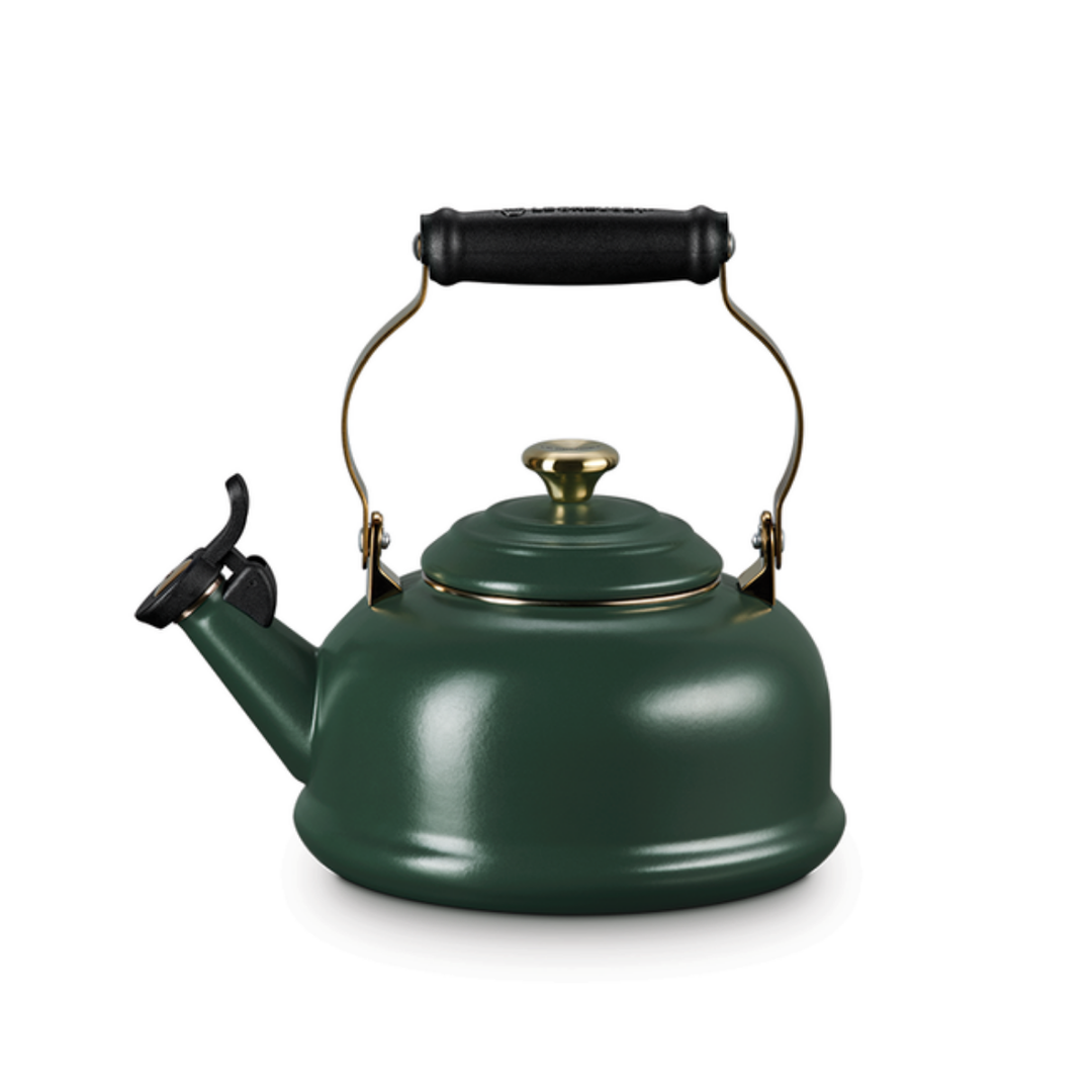 Le Creuset Classic Whistling Kettle, Foret