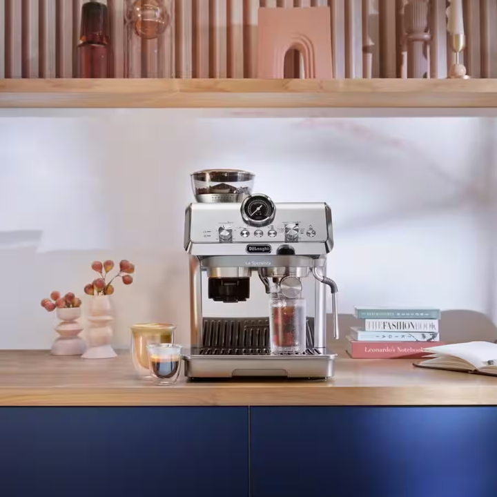 DeLonghi La Specialista Arte Evo Semi-Automatic Espresso Machine 