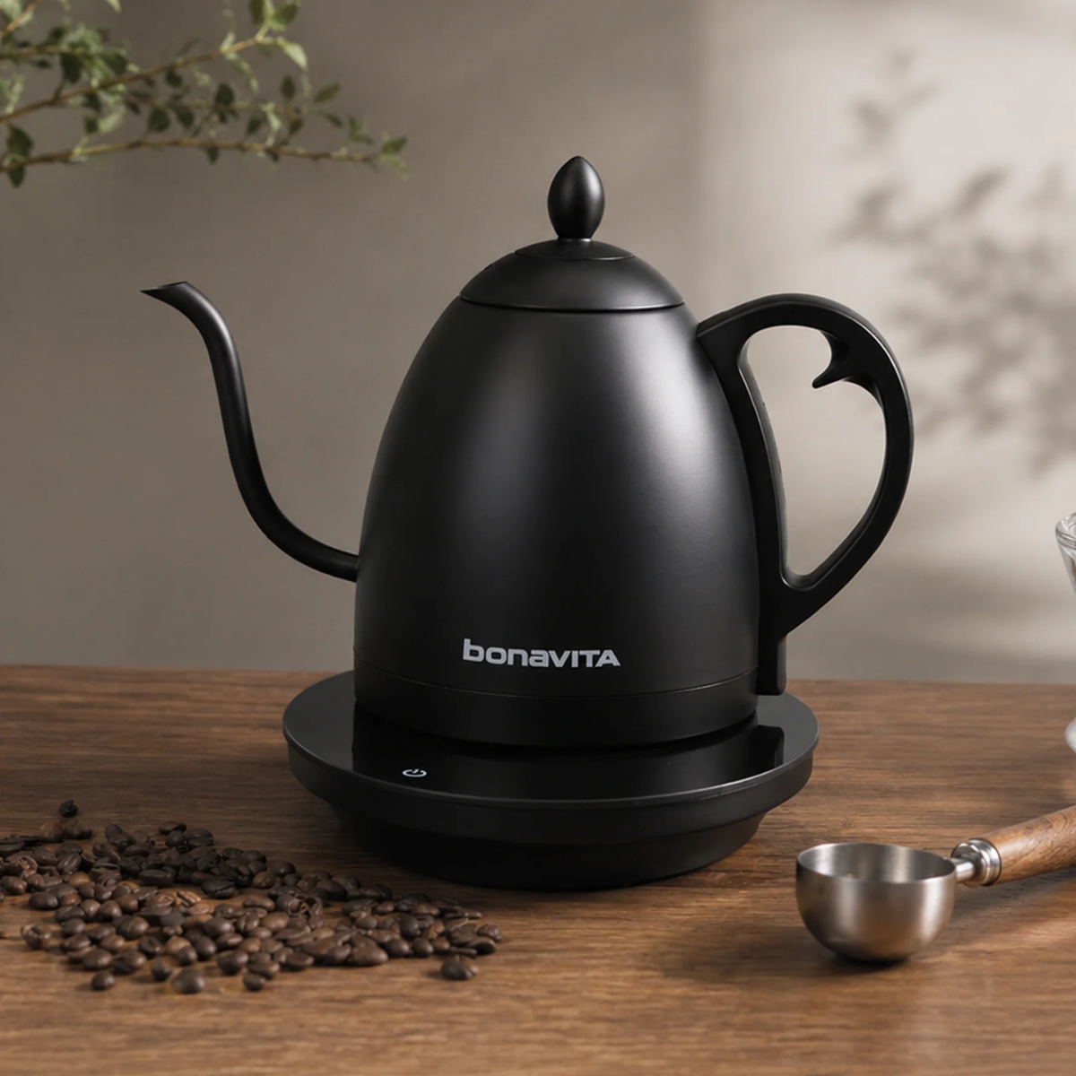 Bonavita Cosmopolitan 1L Gooseneck Precision Temperature Control Kettle, Black