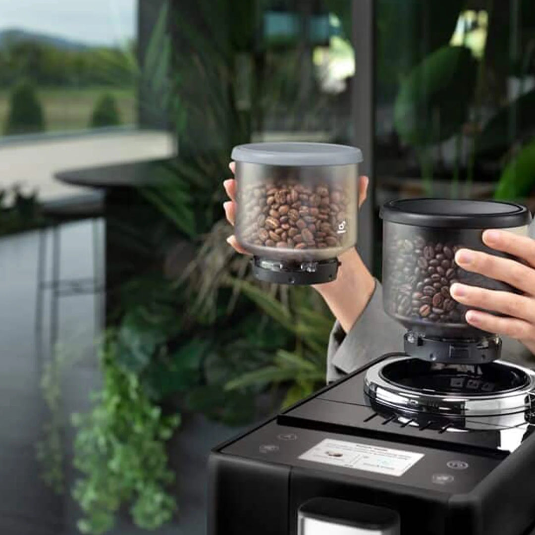 Delonghi Rivelia Automatic Espresso Machine with LatteCrema, Onyx Black 