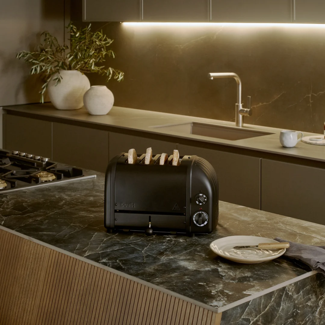 Dualit NewGen Classic Toaster 4-Slot, Stealth 