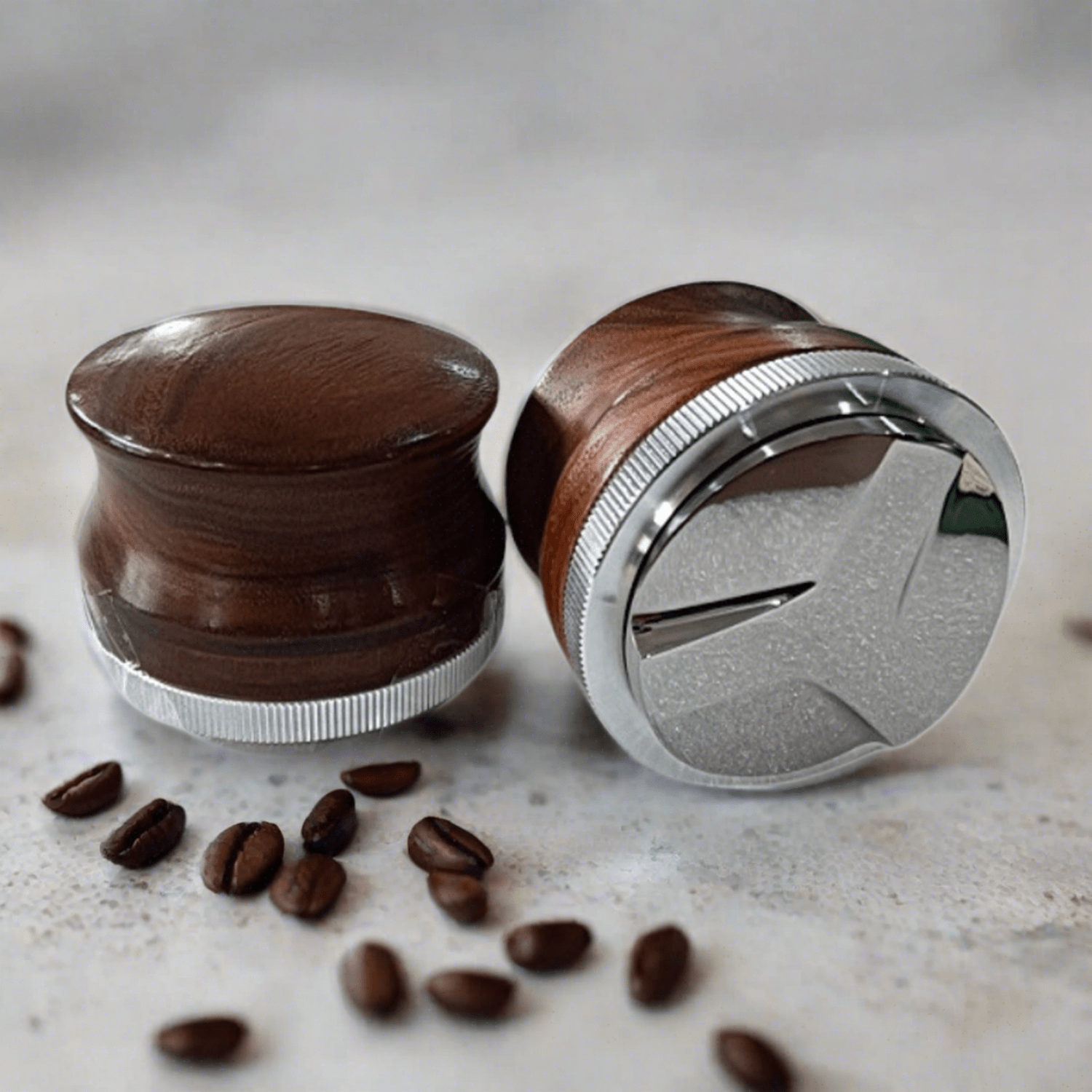 I.XXI 58mm Distributor, Dark Wood