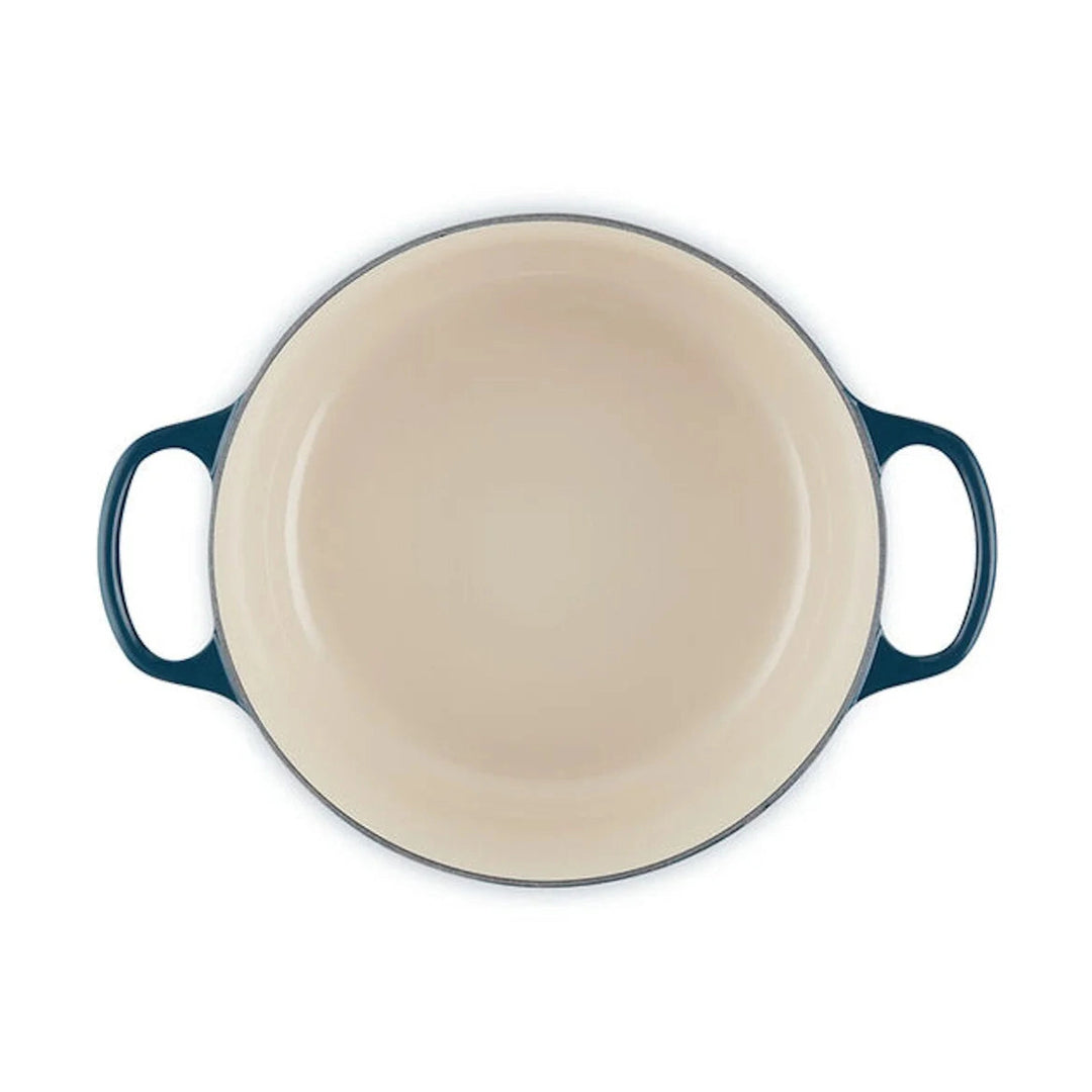 Le Creuset Signature Cast-Iron Round French Oven 5.3L - Agave