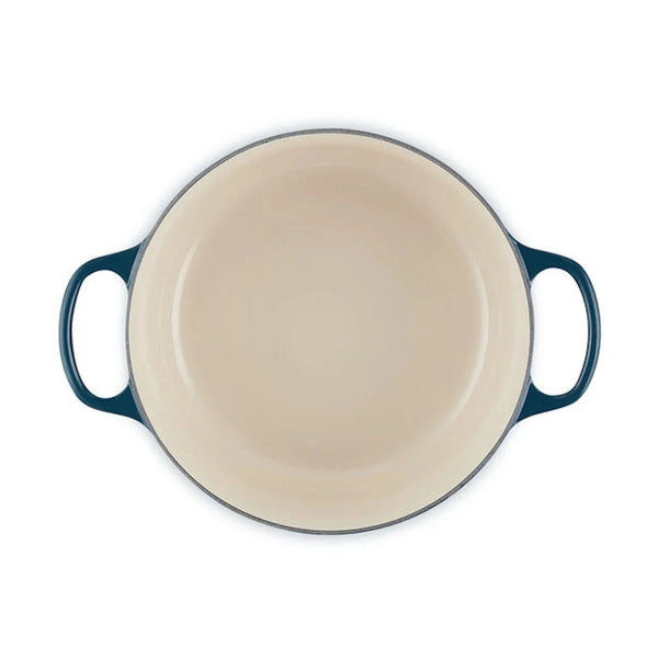 Le Creuset Signature Cast-Iron Round French Oven 5.3L - Agave