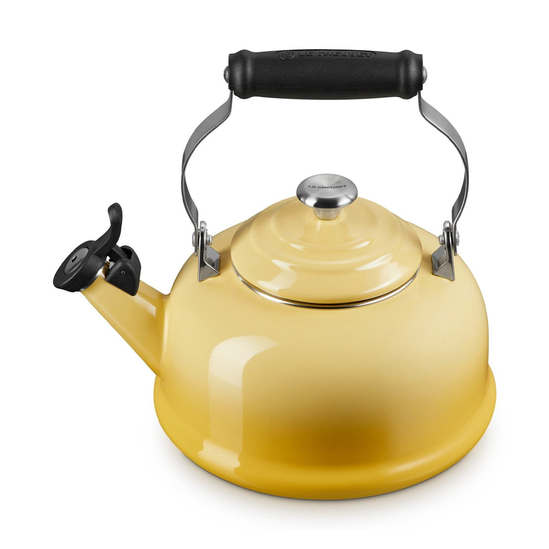 Le Creuset Stoneware Classic Whistling Kettle - Chamomile