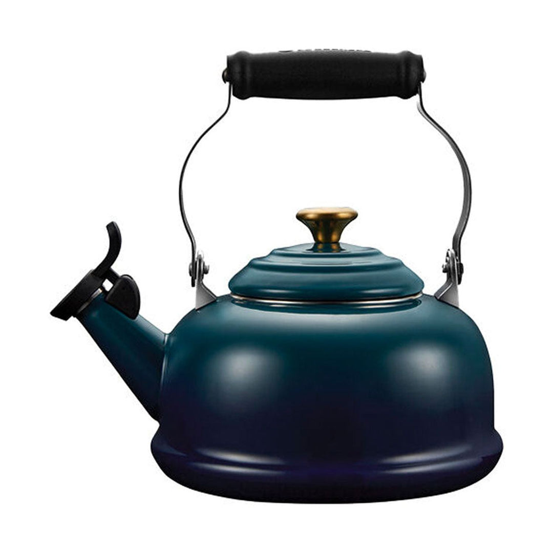 Le Creuset Stoneware Classic Whistling Kettle - Agave