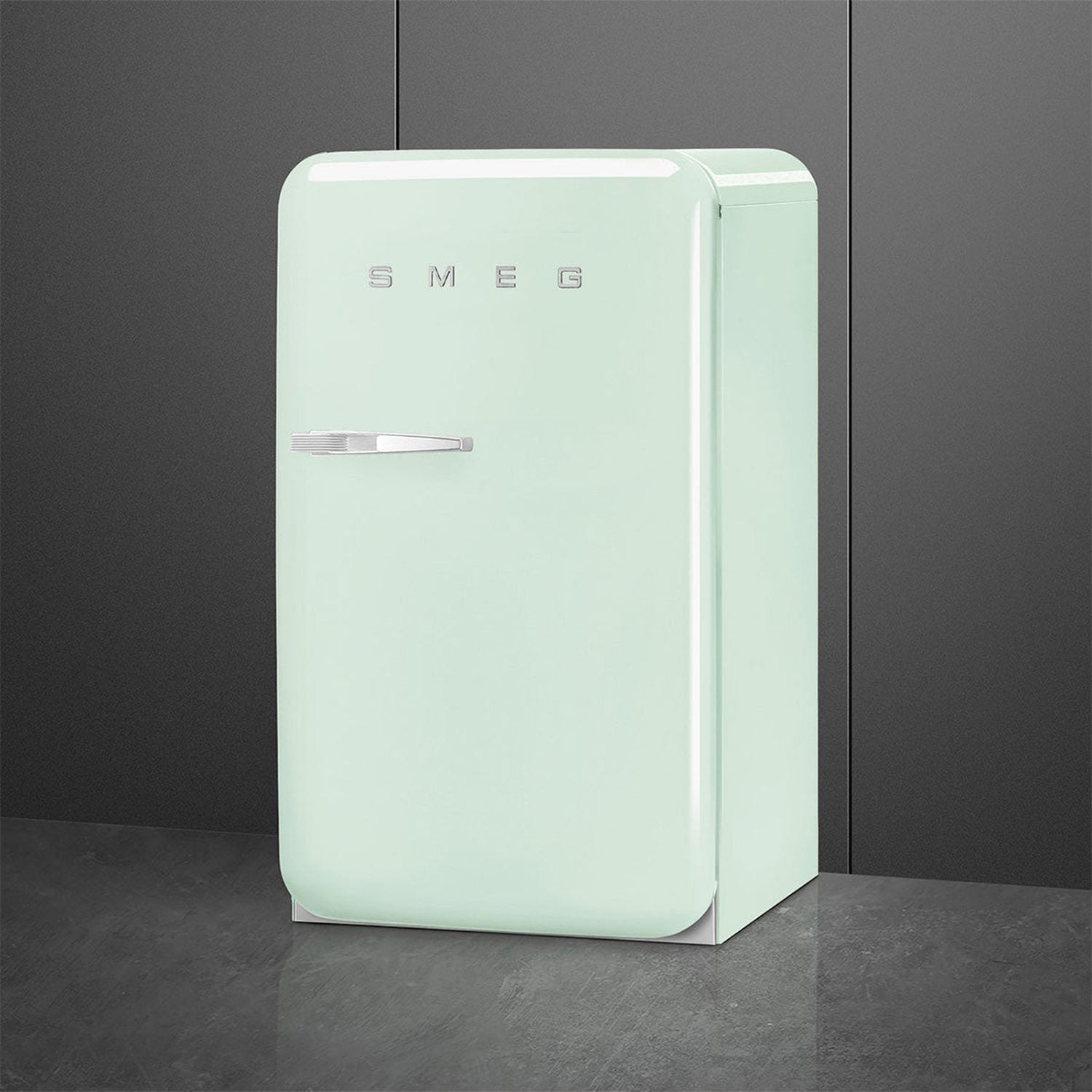 OPEN BOX | SMEG FAB10 Retro Right Hand Mini Fridge, Pastel Green #FAB10URPG3 Local Pickup Only