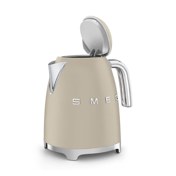 Smeg Electric Tea Kettle, Moonlight
