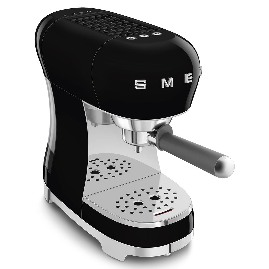 Smeg Espresso Machine With No Milk Wand - Black 