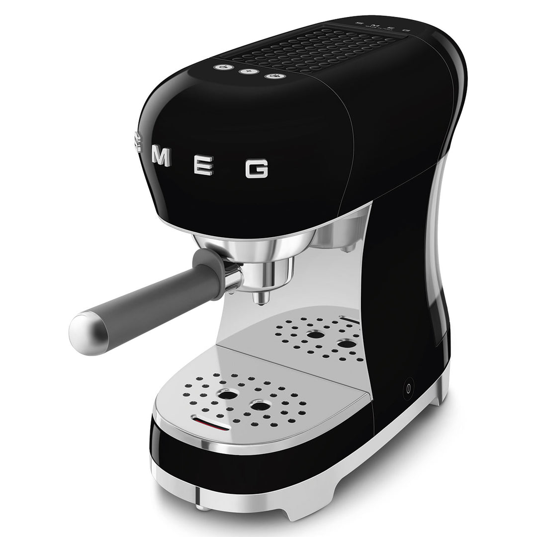 Smeg Espresso Machine With No Milk Wand - Black 