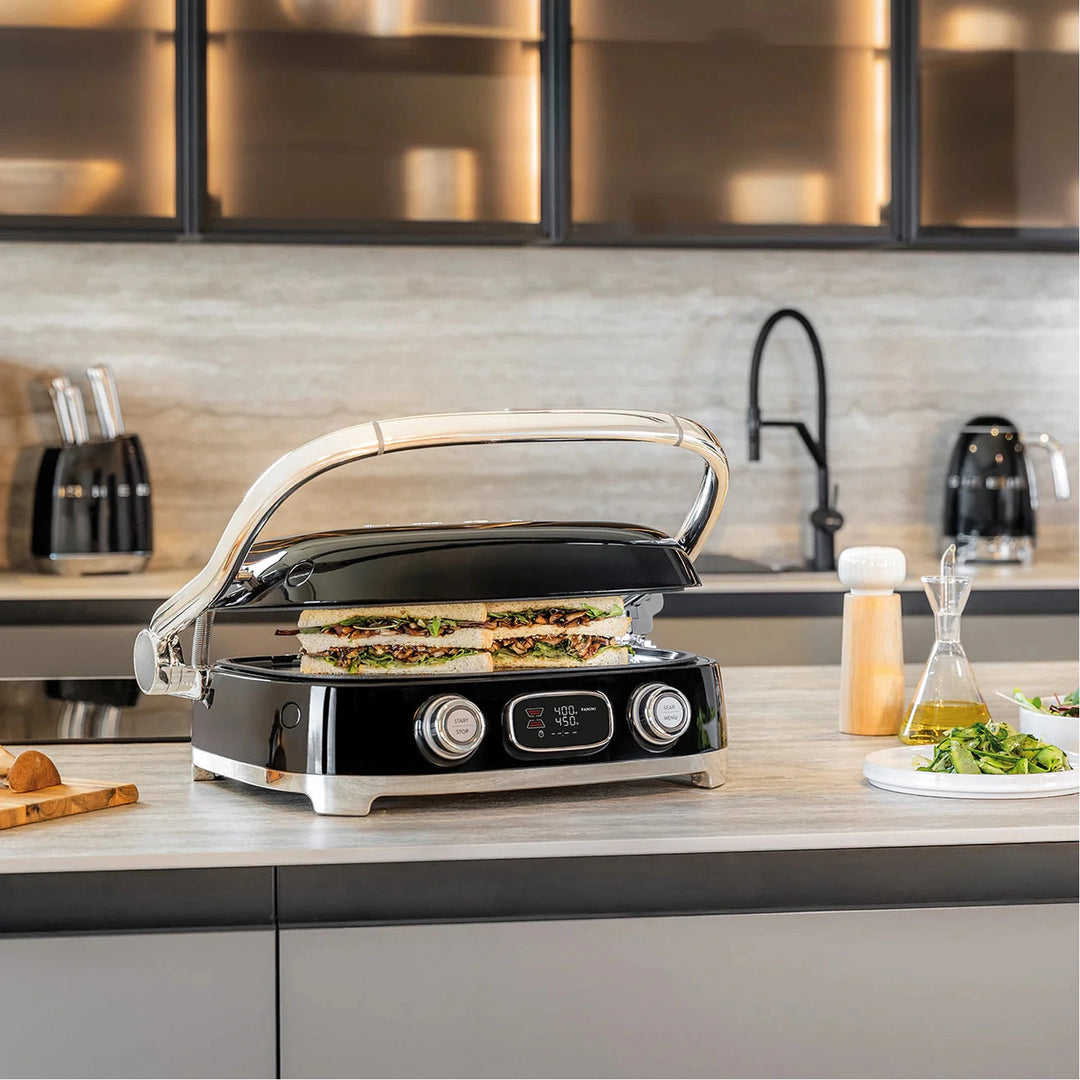 Smeg- Multi Use Grill, Black 