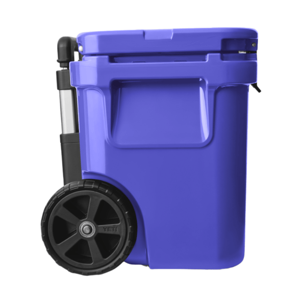 YETI Roadie 32 Wheeled Cooler, Ultramarine violet