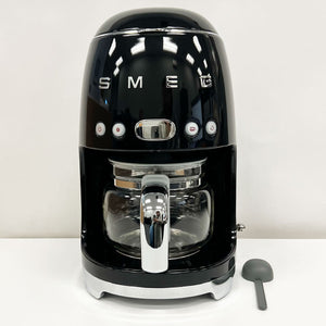 Open Box (#456) | Smeg 50s Style Drip Filter Coffee Machine, Black #DCF02BLUS