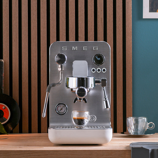 Smeg Minipro Espresso Machine, Matte White #EMC02WHMUS