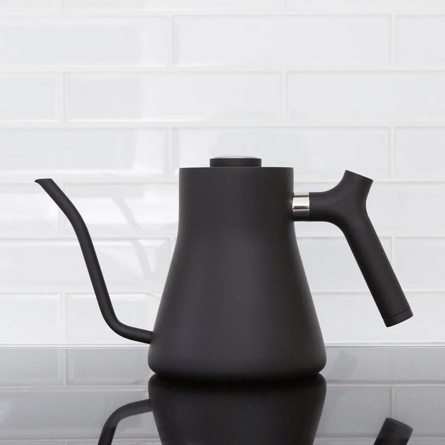 fellow-stagg-pour-over-kettle-matte-black-ecs-coffee