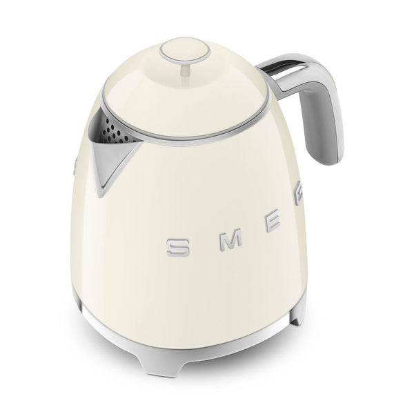 Smeg Mini Electric Kettle, Cream #KLF05CRUS