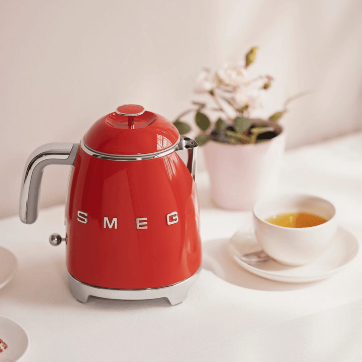 Smeg Mini Electric Kettle, Red 