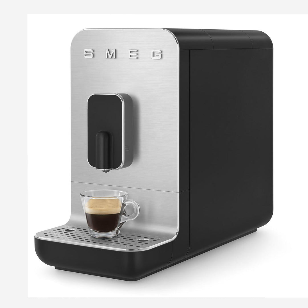 Smeg Super Automatic Espresso Machine with Hot Water, Matte Black