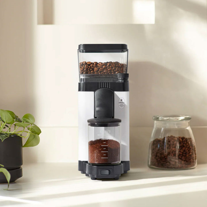 Technivorm Moccamaster KM5 Burr Coffee Grinder, Matte White 