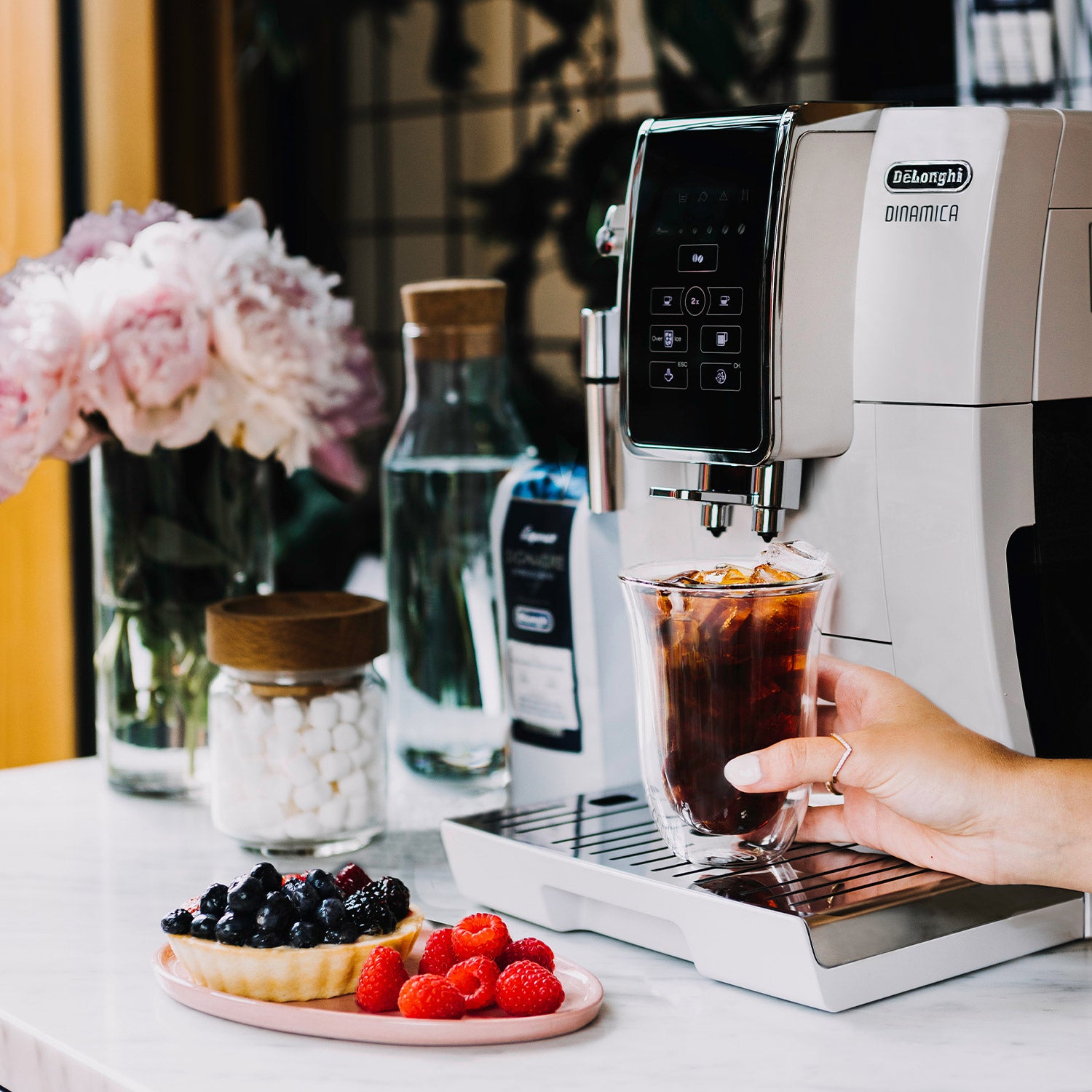 DeLonghi Dinamica Automatic Iced Coffee & Espresso Machine, White #ECA –  ECS Coffee