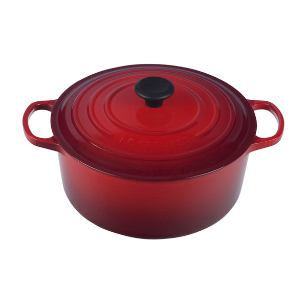 Le Creuset Signature Cast-Iron Round French Oven 6.7L - Cerise