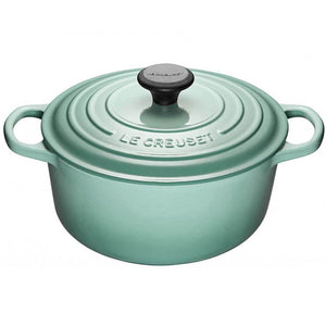 Le Creuset Signature Cast-Iron Round French Oven 5.3L - Sage