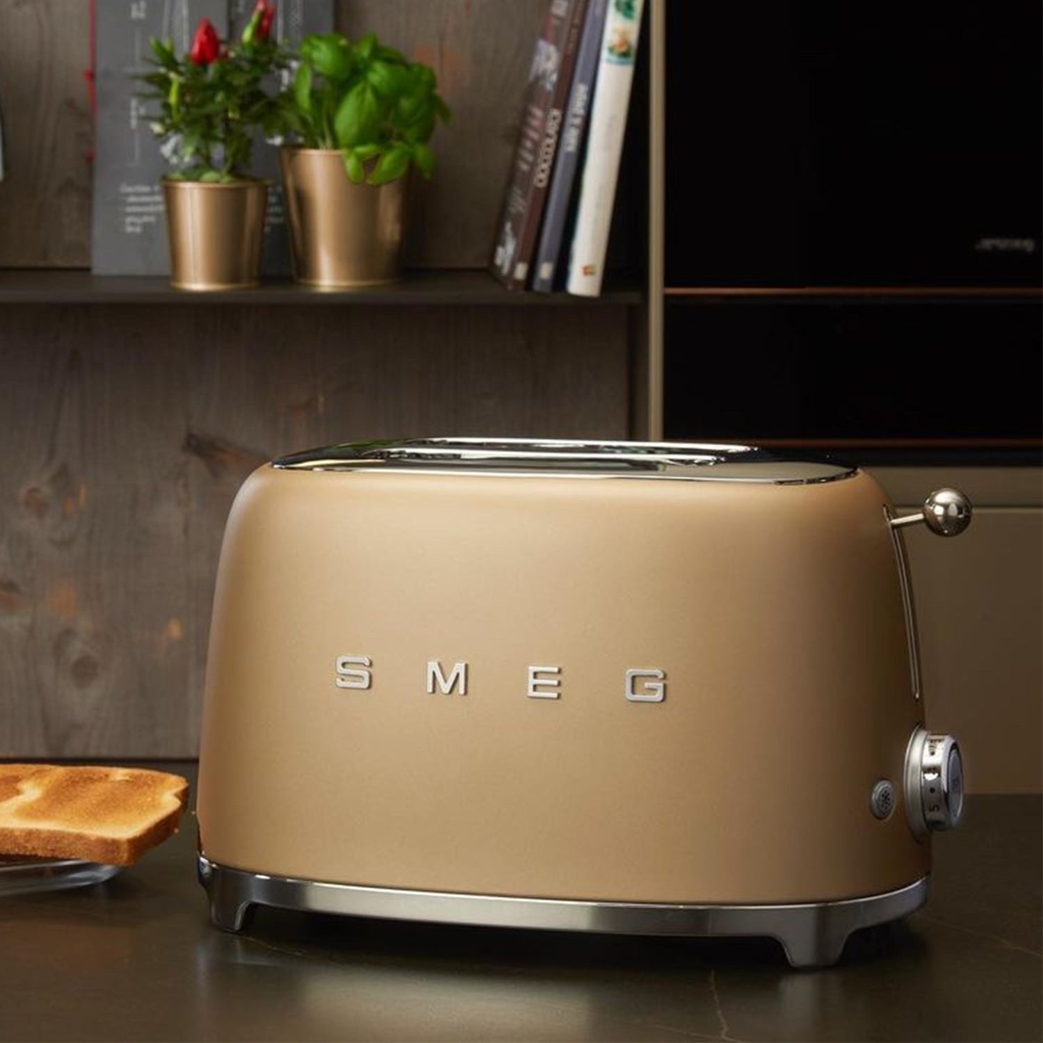 Smeg 2-Slice Toaster - Chrome | ECS Coffee Inc.
